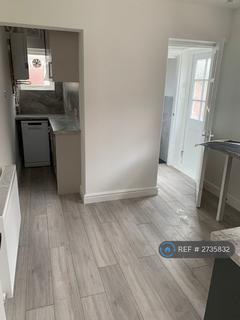 4 bedroom end of terrace house to rent, Chauntry Place, Coventry, CV1