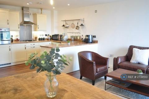 2 bedroom flat to rent, Tunnicliffe Close, Swindon, SN3