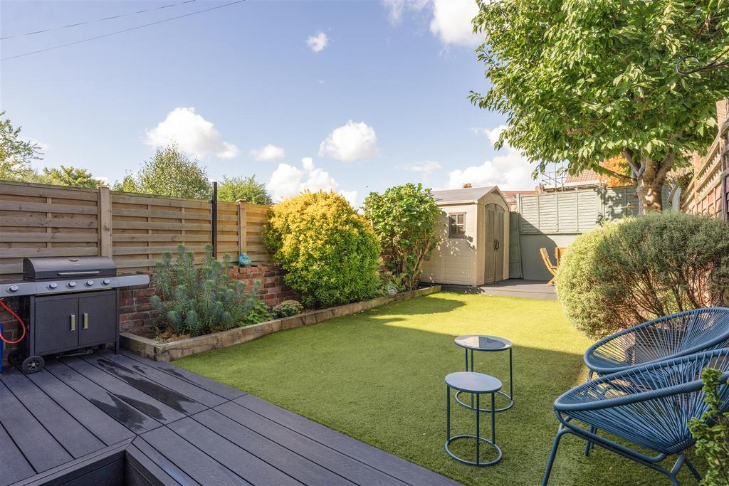 27 Garden 2.jpg