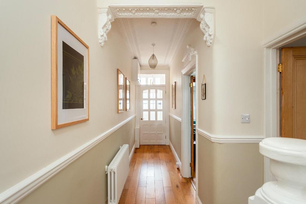 0 R1 TBN - Hallway B.jpg