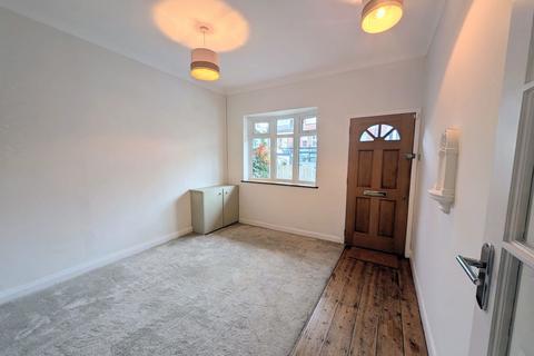 2 bedroom terraced house to rent, Boldmere Road, Sutton Coldfield B73