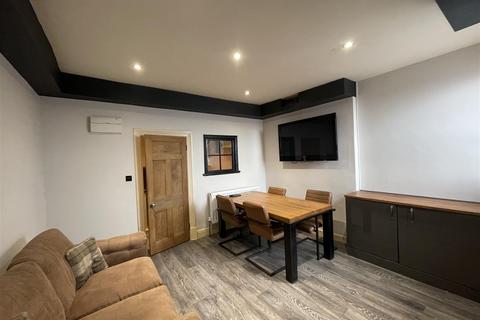 1 bedroom apartment to rent, London Road, Stoke-on-Trent ST4