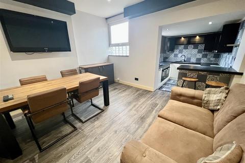 1 bedroom apartment to rent, London Road, Stoke-on-Trent ST4