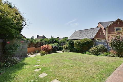 4 bedroom detached house for sale, Gunters Lane, Bexhill-On-Sea