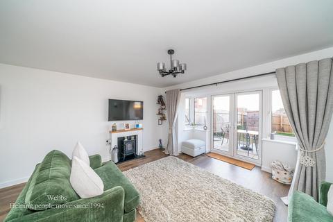 3 bedroom terraced house for sale, Calladine Way, Cannock WS12