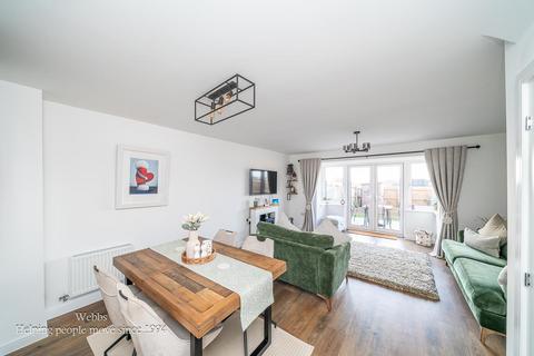 3 bedroom terraced house for sale, Calladine Way, Cannock WS12