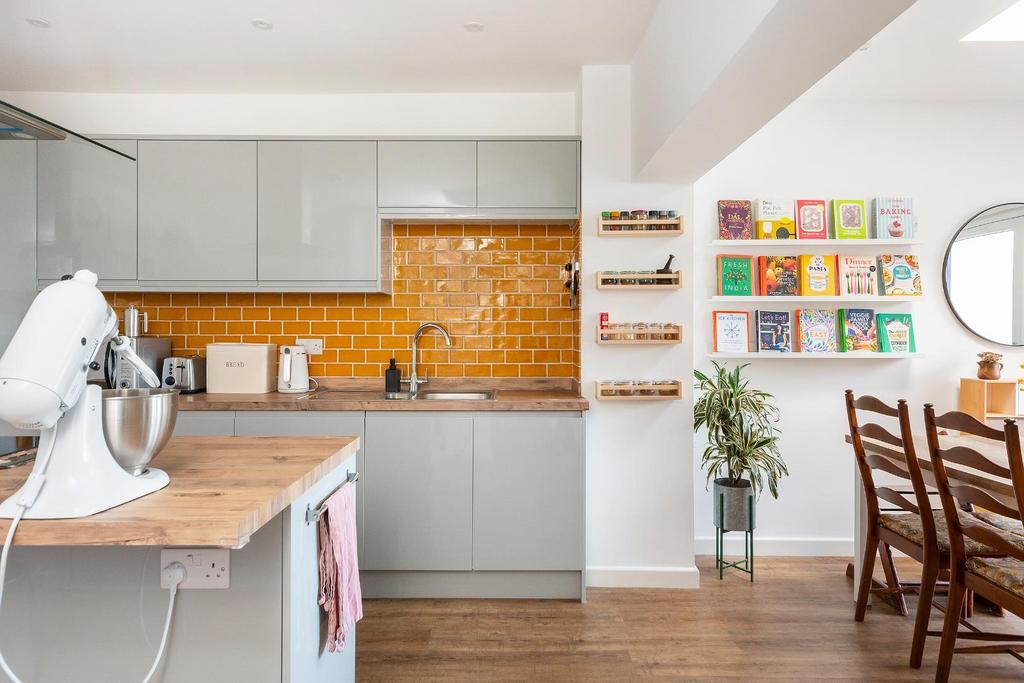 2 W0 SEN - Kitchen Diner G.jpg