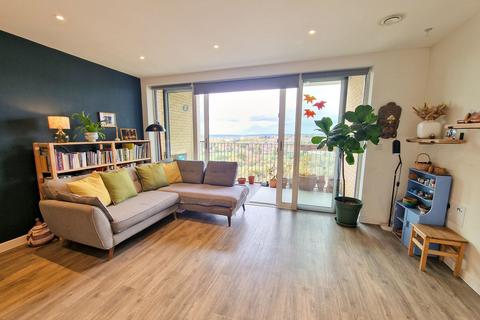 2 bedroom flat for sale, Moorhen Drive, Hawfinch House, NW9