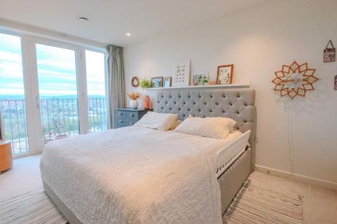 2 bedroom flat for sale, Moorhen Drive, Hawfinch House, NW9