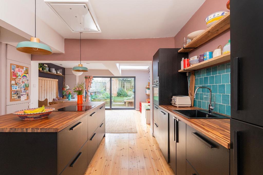 0 C6 RGK - Kitchen Diner H.jpg