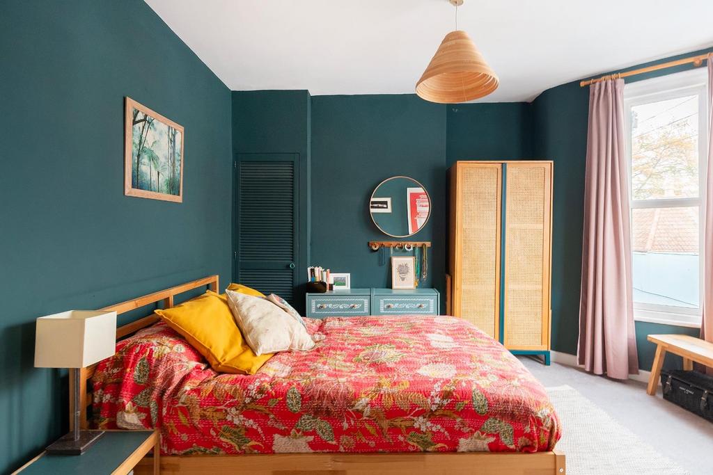 0 C6 RGK - Bedroom I.jpg