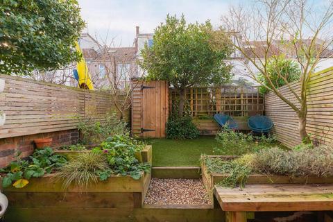 4 bedroom terraced house for sale, Camelford Road, Greenbank
