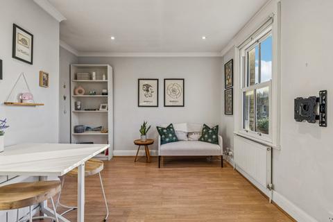 1 bedroom flat for sale, Concanon Road, London, SW2