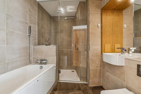 2 bedroom apartment for sale, Crossharbour Plaza, London, E14