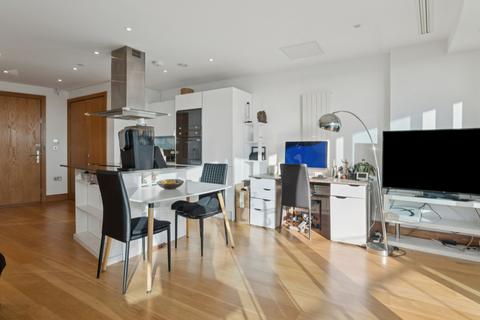 2 bedroom apartment for sale, Crossharbour Plaza, London, E14