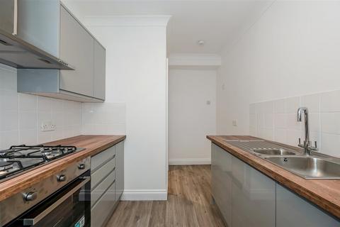 4 bedroom flat for sale, Hampshire Terrace, Portsmouth