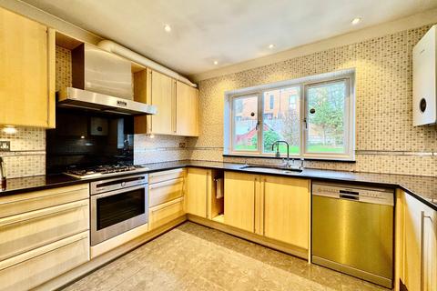 5 bedroom detached house for sale, Hartland Drive, Edgware, HA8