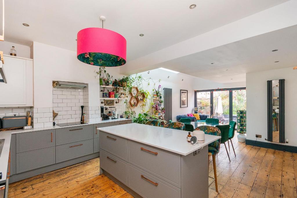 9 N6 SDD - Kitchen Diner H.jpg