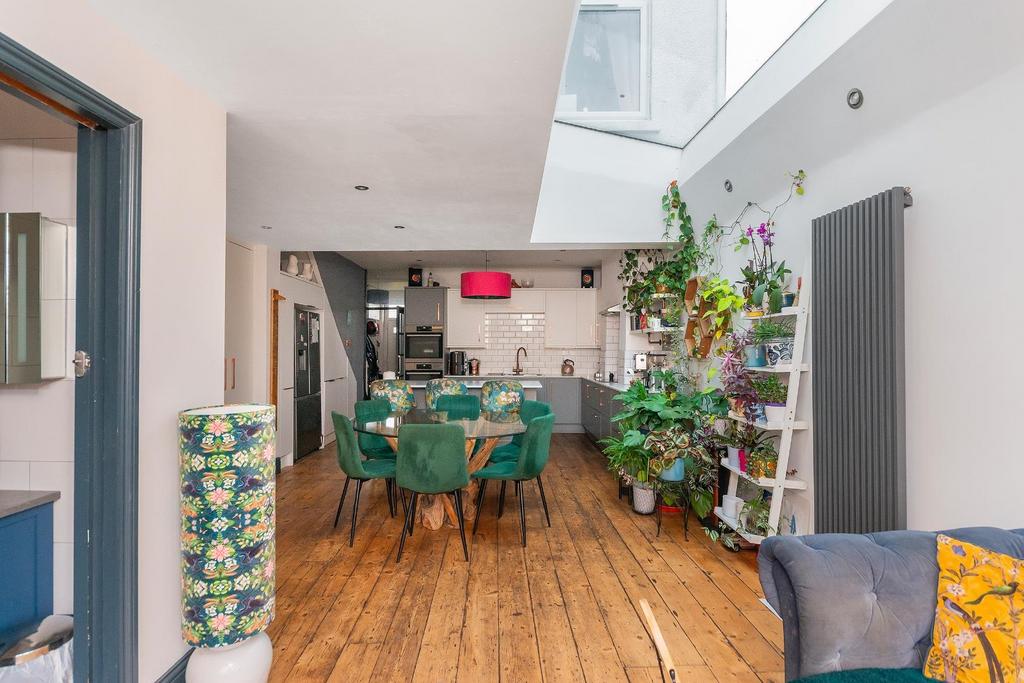 9 N6 SDD - Kitchen Diner A.jpg