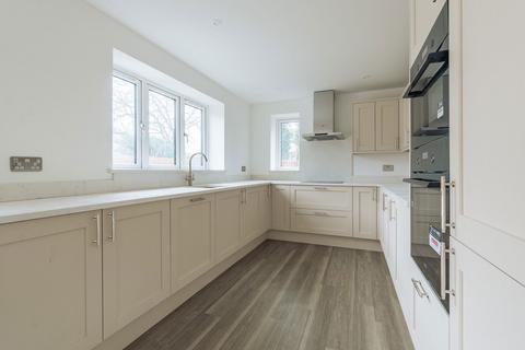 undefined, Lower Rainham Road, Gillingham ME8
