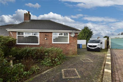 2 bedroom bungalow for sale - Devon Close, High Crompton, Shaw, Oldham, OL2