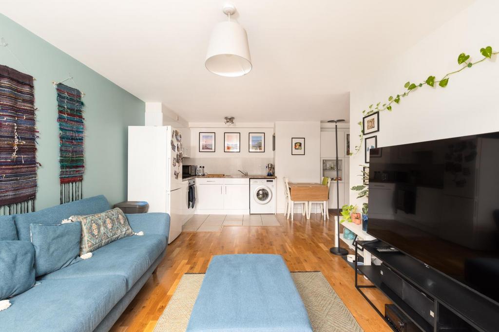 Apartment in Bristol - View 5