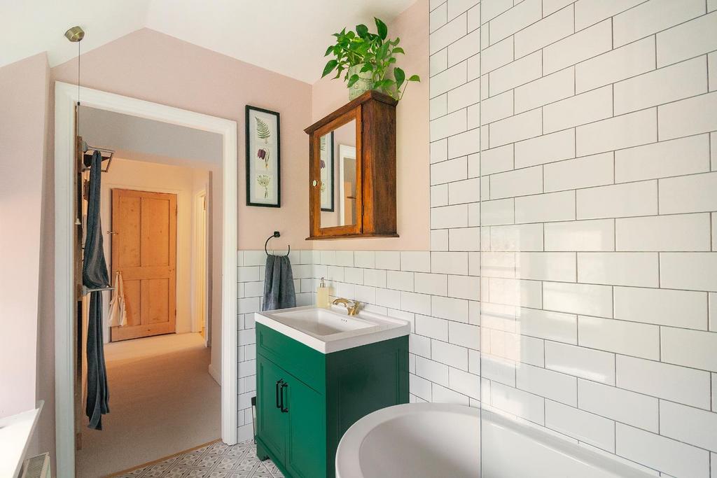 0 N2 CKN - Bathroom A.jpg