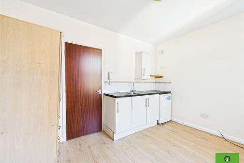 1 bedroom flat to rent, Eastern Road, Romford RM1