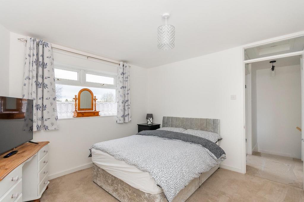 8 G4 ASEV - Bedroom D.jpg