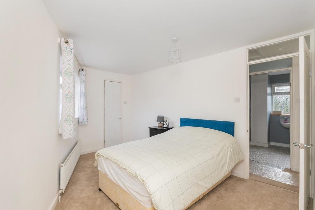 8 G4 ASEV - Bedroom C.jpg