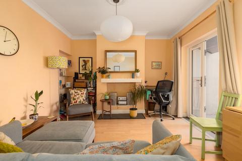 1 bedroom flat for sale, Bathwell Road, Totterdown