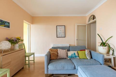 1 bedroom flat for sale, Bathwell Road, Totterdown