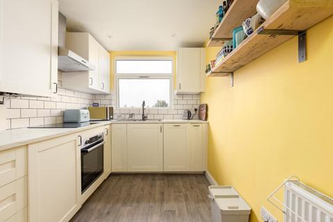 1 bedroom flat for sale, Bathwell Road, Totterdown
