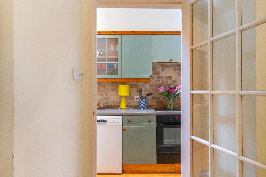1 V6 WCM - Kitchen C.jpg
