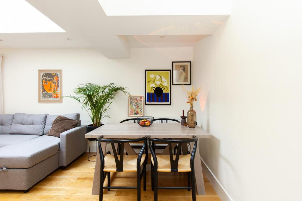 Flat 3, St Nicholas Court, BS13 8 JY-3.jpg