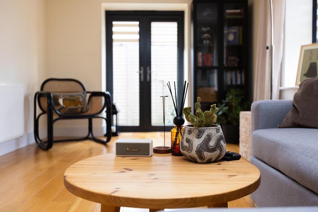 Flat 3, St Nicholas Court, BS13 8 JY-6.jpg