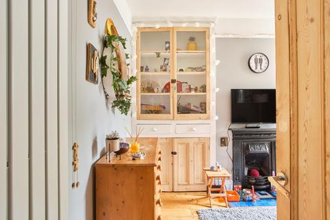 3 bedroom terraced house for sale, Foxcote Road, Ashton