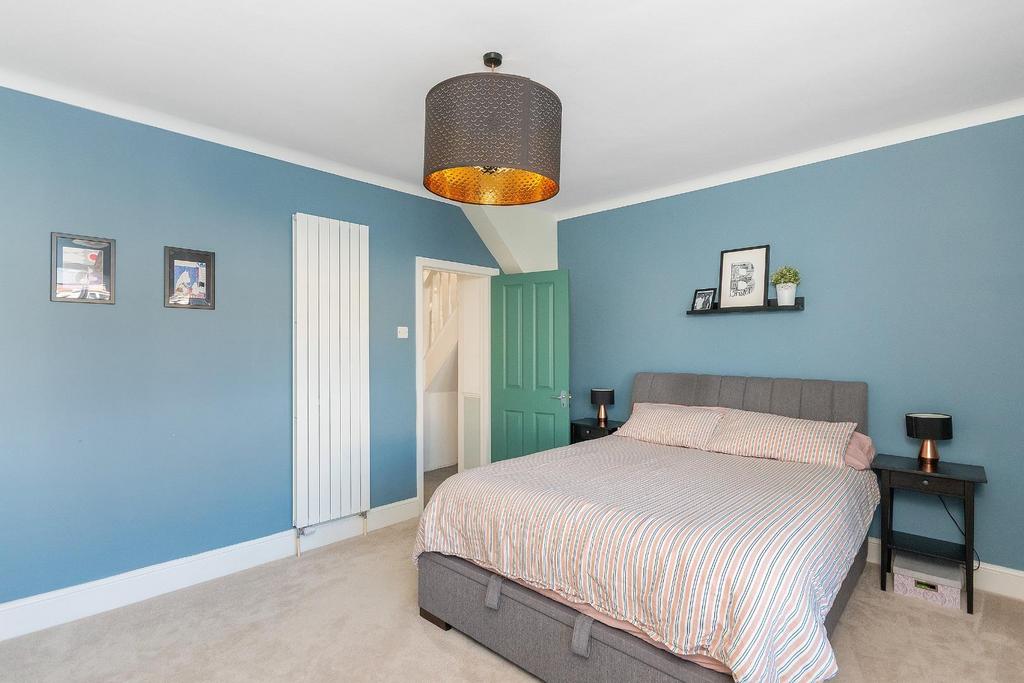 3 B4 RSV - Bedroom B.jpg
