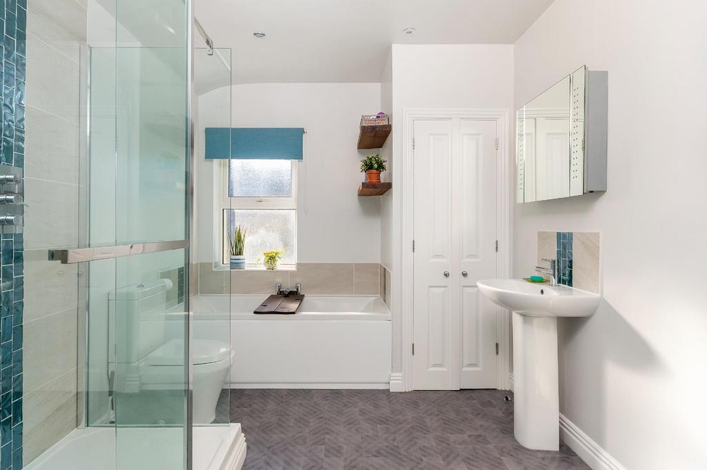3 B4 RSV - Bathroom C.jpg