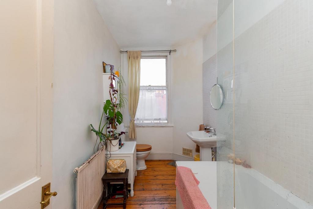 1 B0 RMR - Bathroom C.jpg