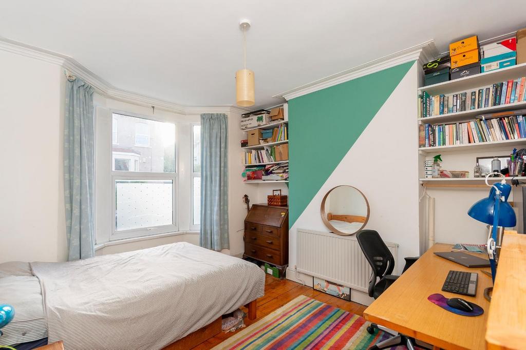 1 B0 RMR - Bedroom B.jpg