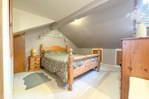 4 bedroom semi-detached house for sale, Valley Path, Newton Abbot TQ12