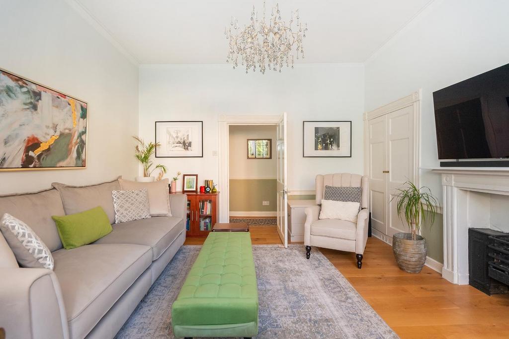 0 T4 CDHS - Living Room B.jpg