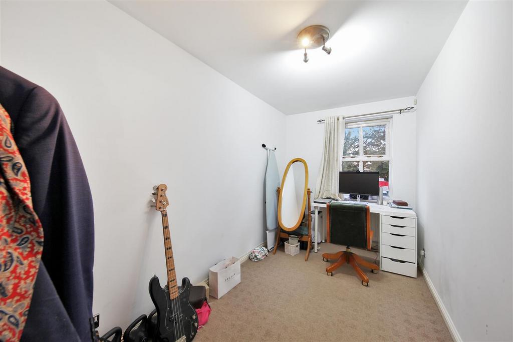 Flat 6, 2 Highfield Close - 3601v QE5 Wd302g TZT8 V5.j