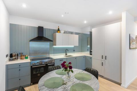 undefined, Brentford TW8