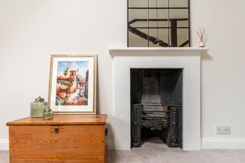 2 bedroom flat for sale, Saville Place, Clifton Village