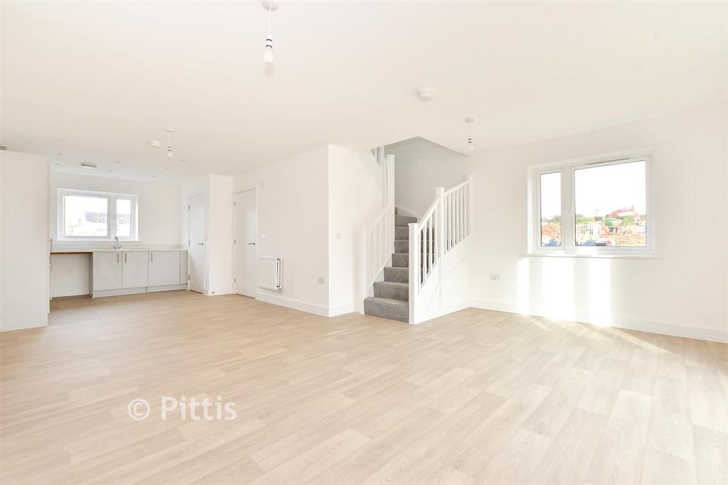 Kitchen/ Dining