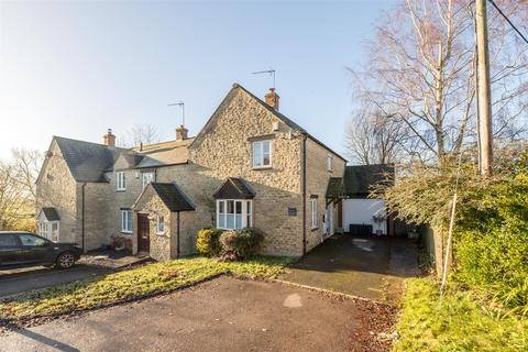 3 bedroom end of terrace house for sale, Orchard Place, Upper Heyford