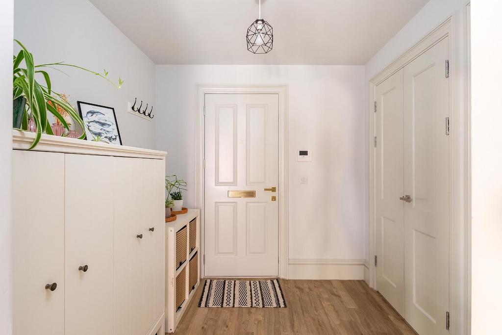 2 R0 HBR - Hallway C.jpg