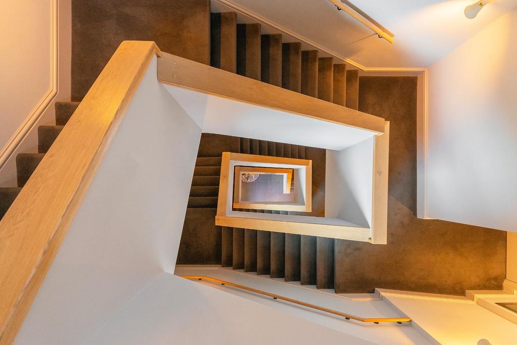 2 R0 HBR - Communal Stairs A.jpg